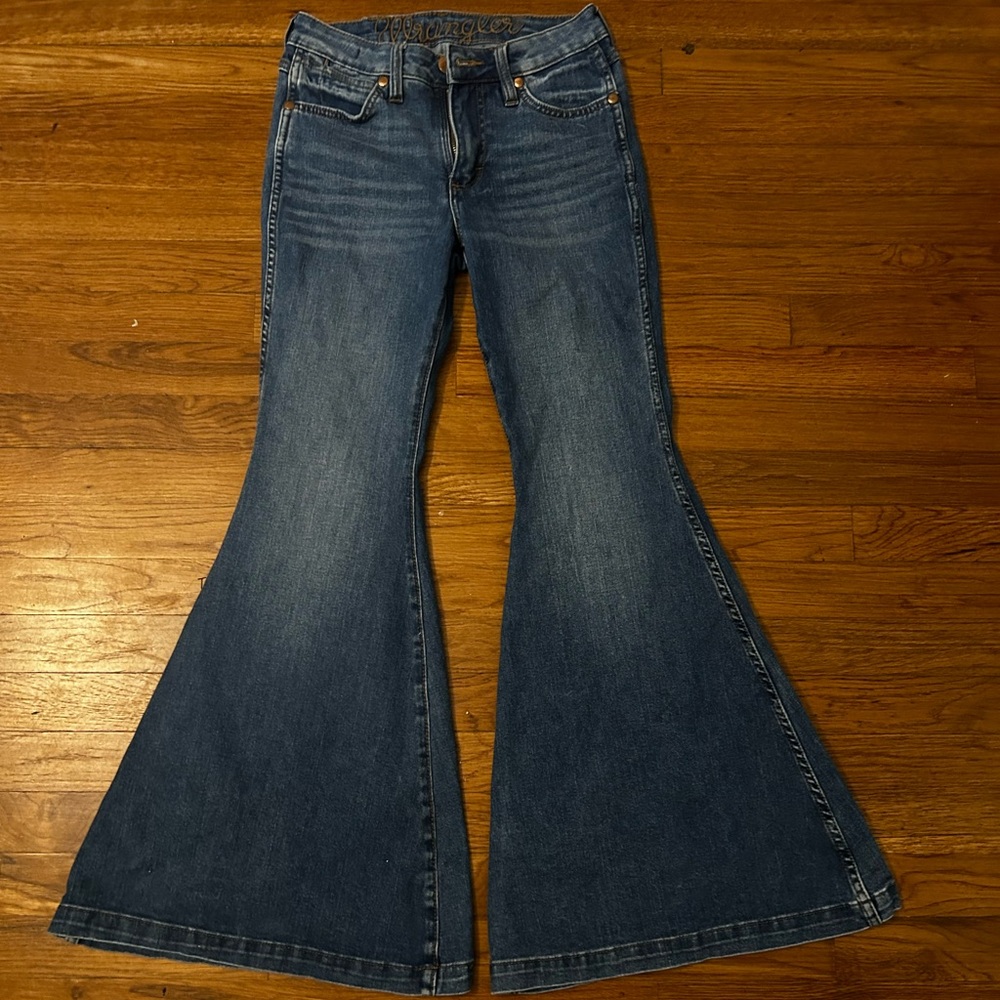 Retro Wrangler High Rise Flare Jeans